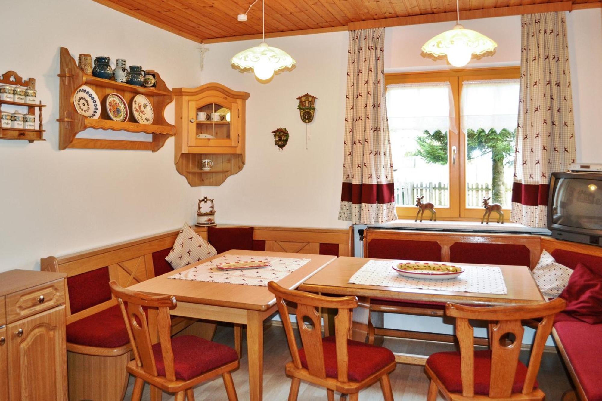 Willa Charming House In Pruggern, Mountain View Pokój zdjęcie