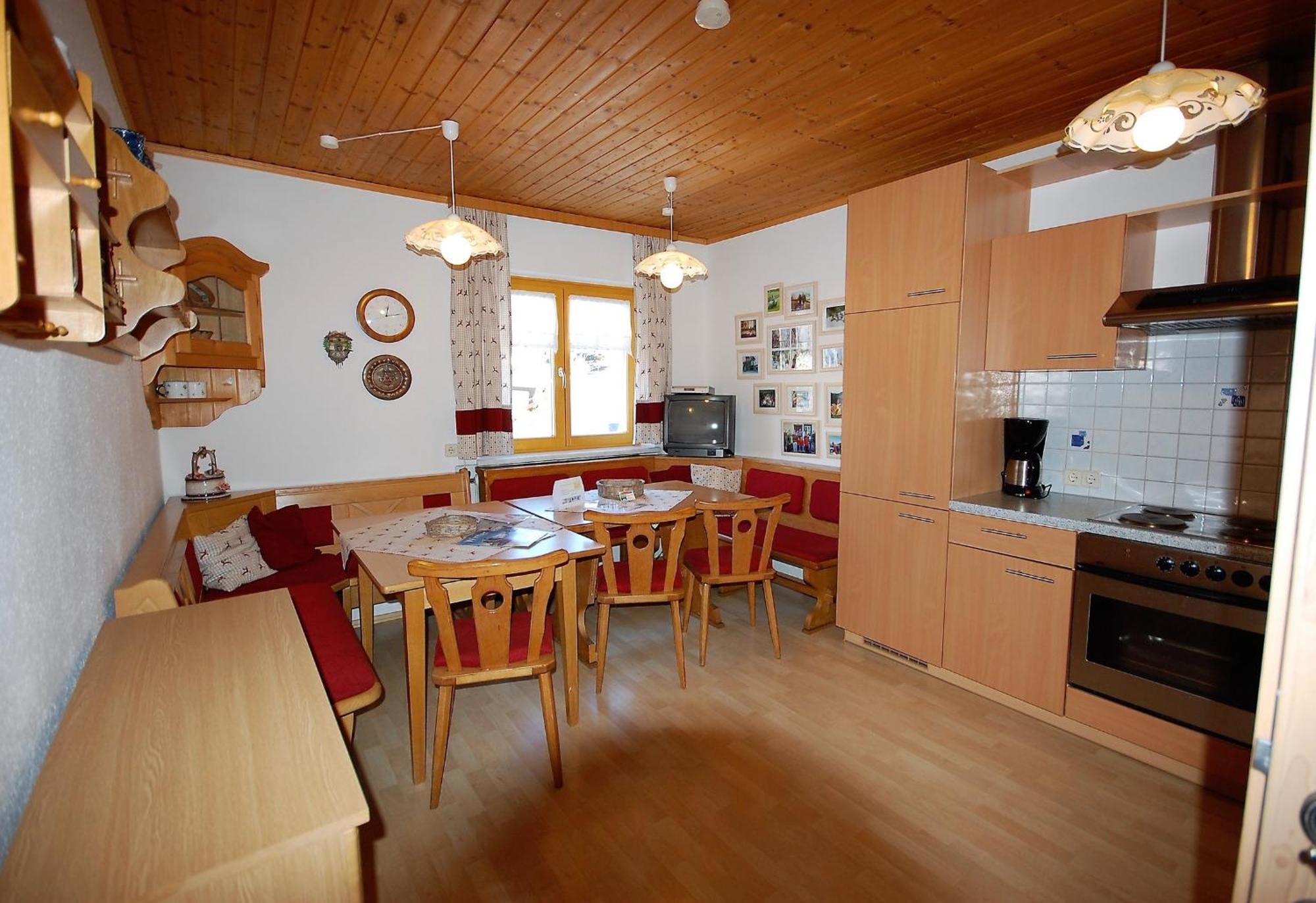 Willa Charming House In Pruggern, Mountain View Zewnętrze zdjęcie