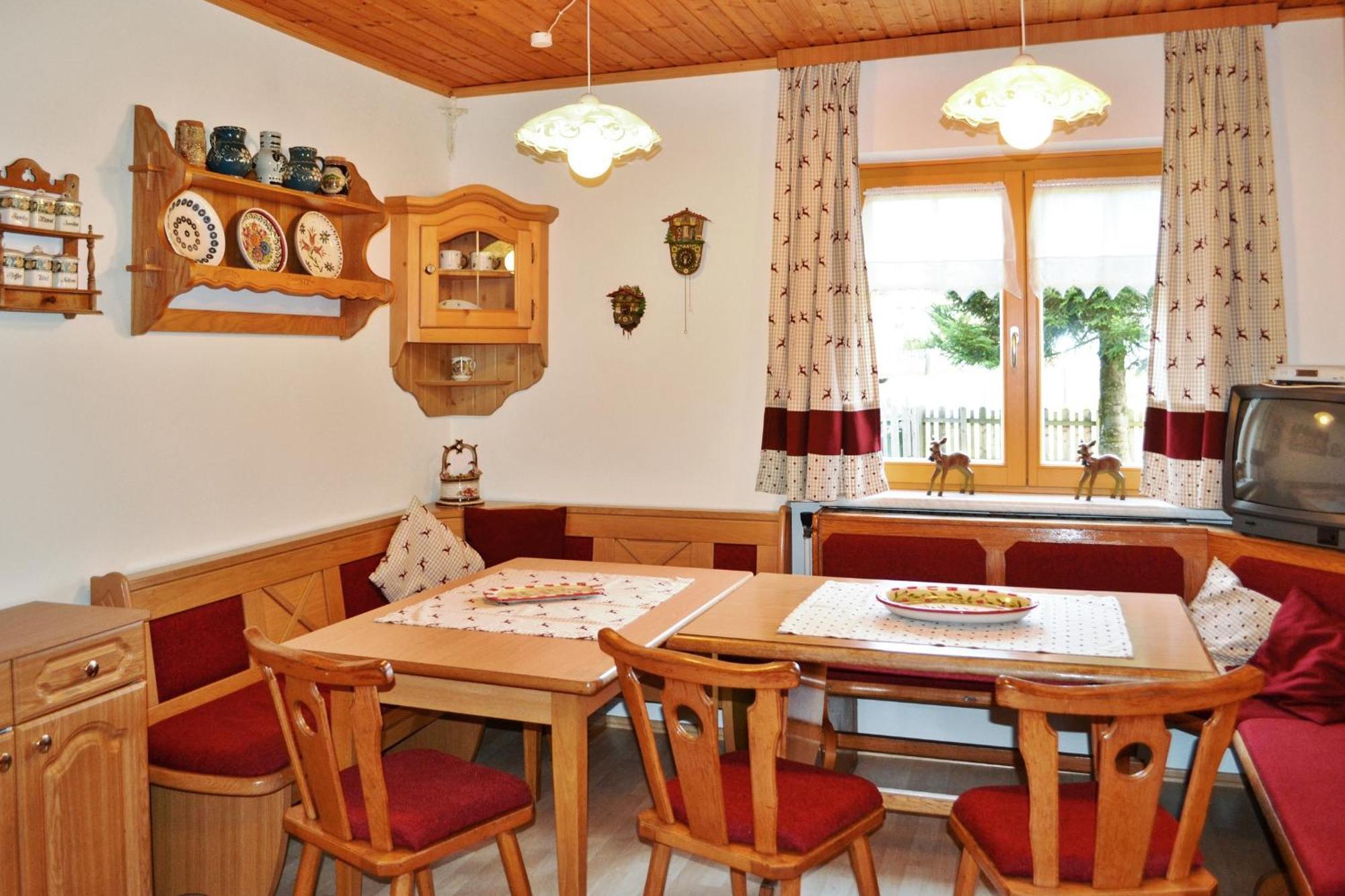 Willa Charming House In Pruggern, Mountain View Pokój zdjęcie